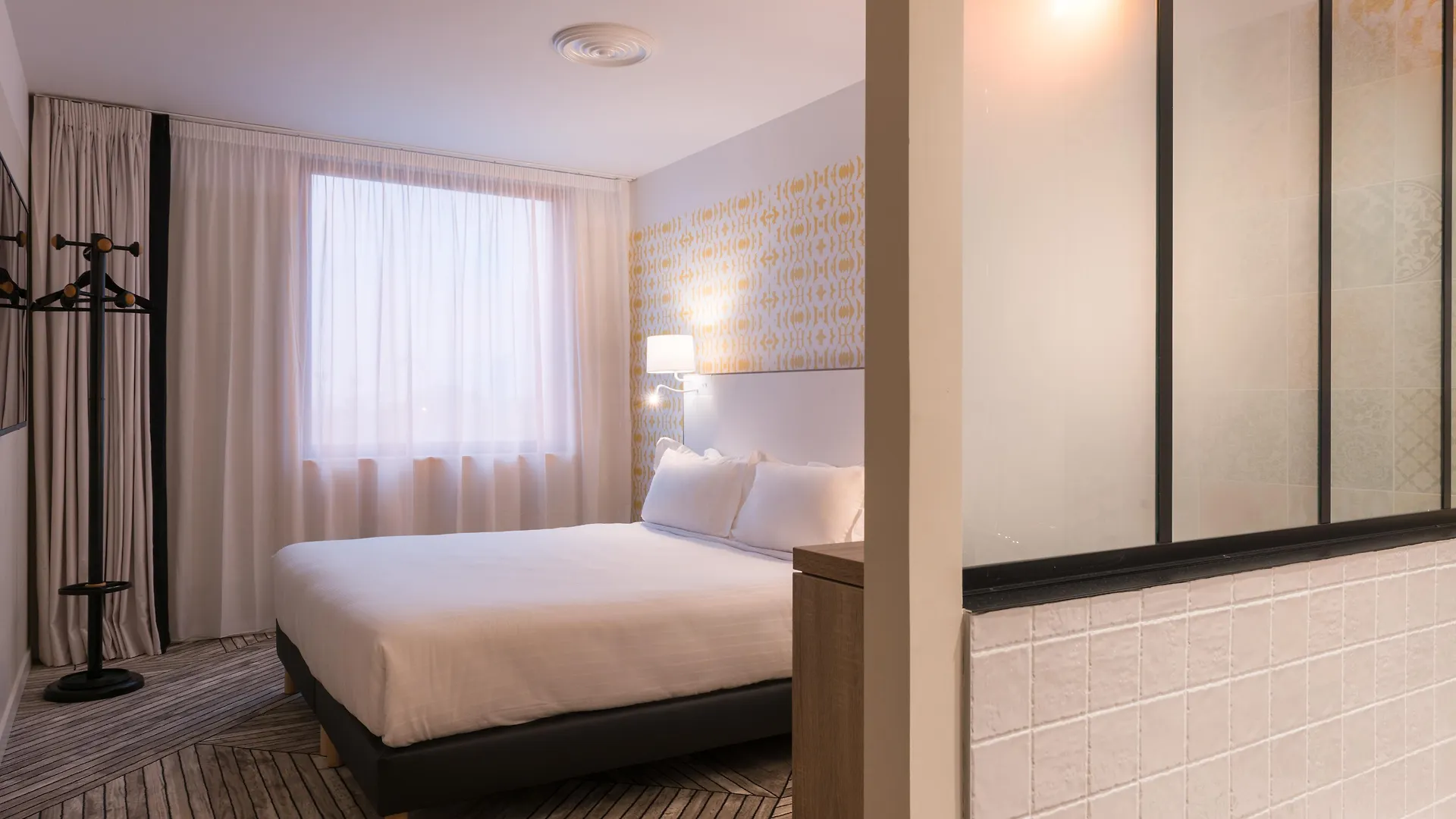 The Originals Boutique, Maison Montmartre Les Puces 4*