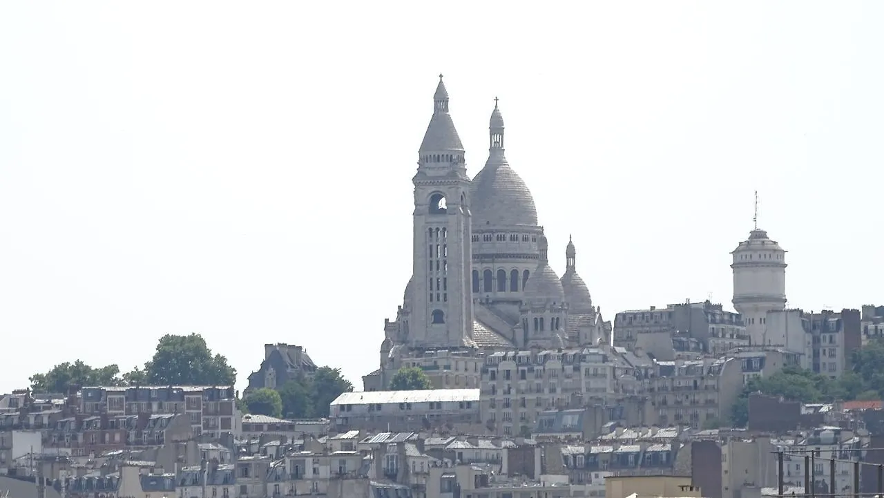Hotel The Originals Boutique, Maison Montmartre Les Puces 4*