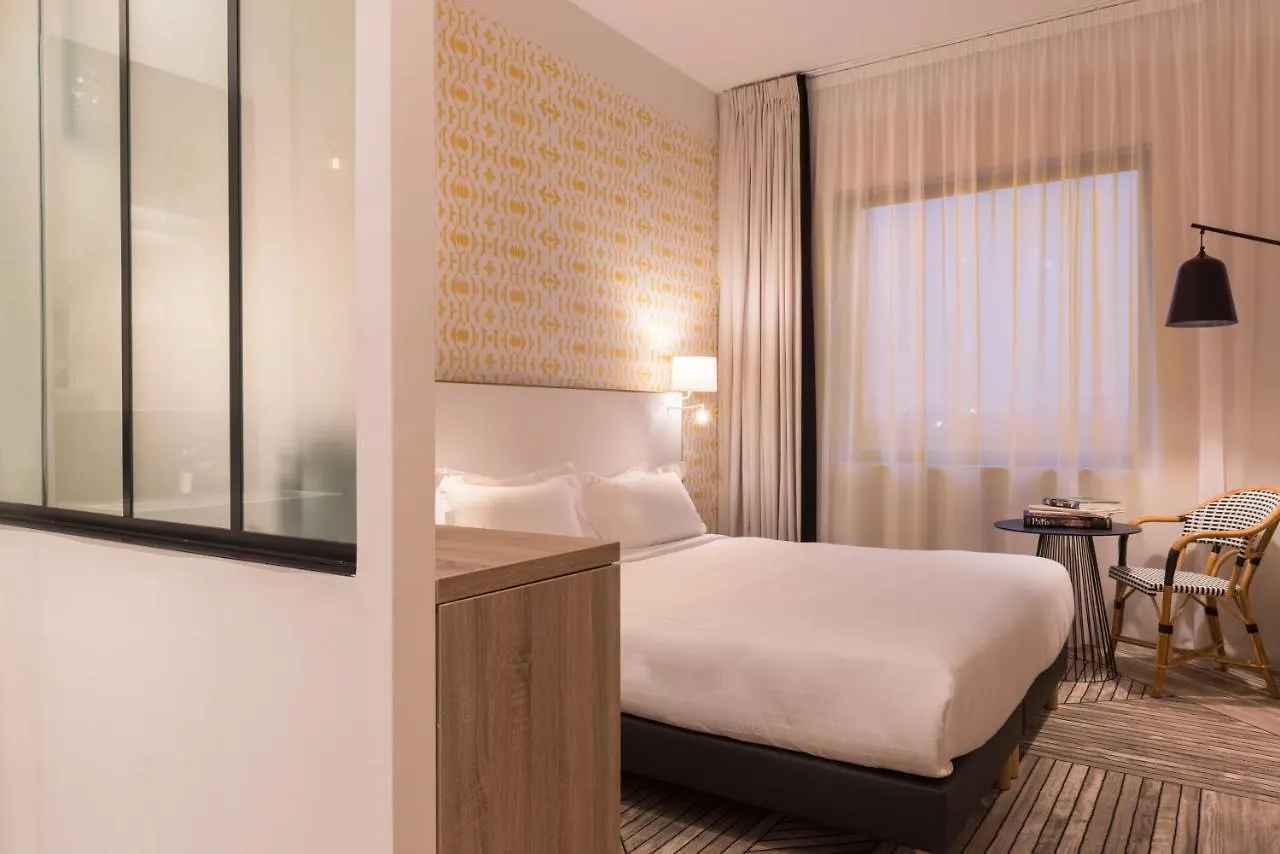 The Originals Boutique, Maison Montmartre Les Puces 4*
